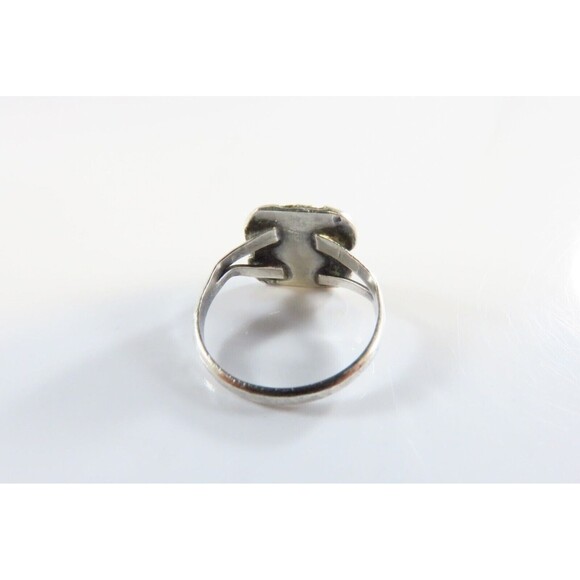 Vintage Petite Sterling Silver Polished Turquoise Ring Size 3 3/4 - Picture 4 of 7